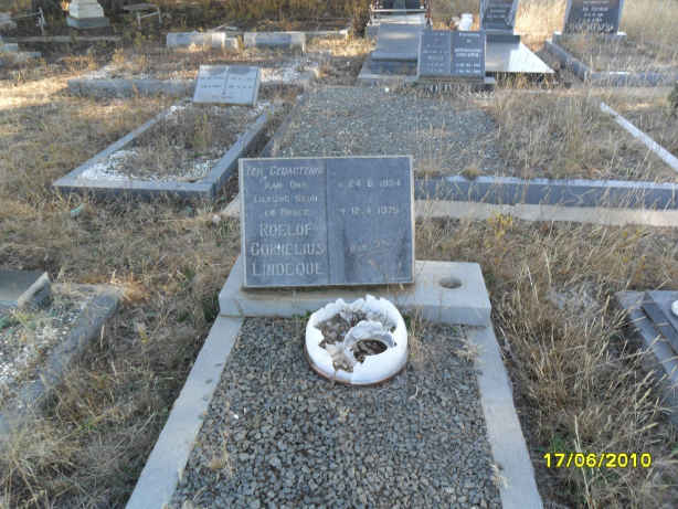 LINDEQUE Roelof Cornelius