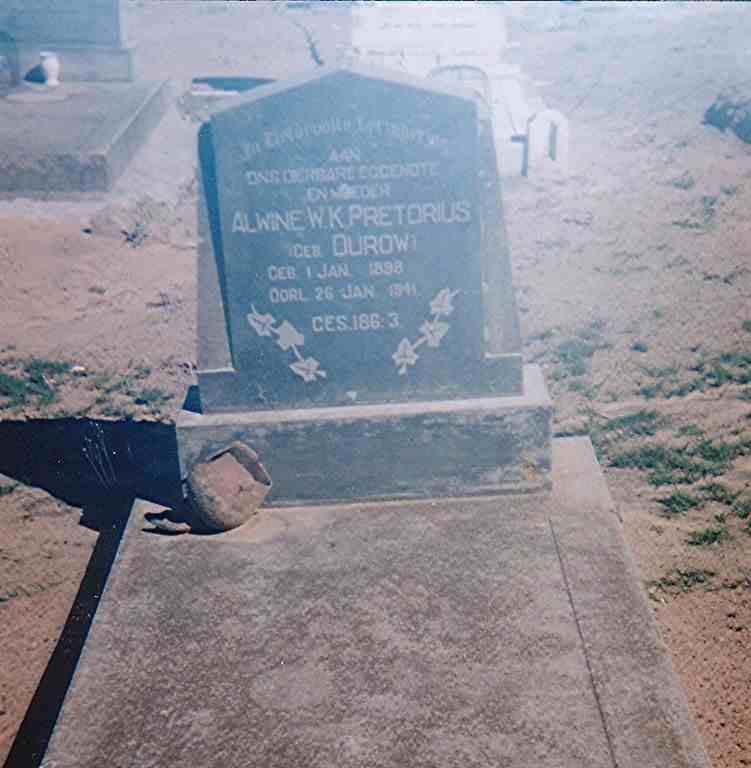 PRETORIUS Alwine W.K. nee DUROW 1898-1941