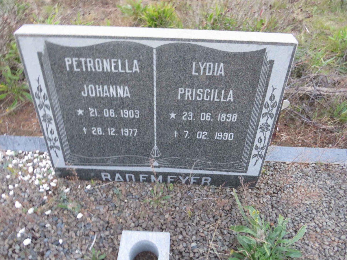 RADEMEYER Petronella Johanna 1903-1977 :: RADEMEYER Lydia Priscilla 1898-1990