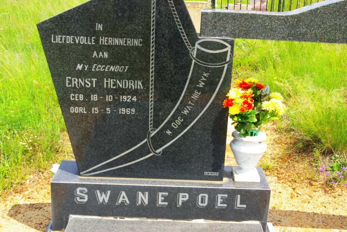 SWANEPOEL Ernst Hendrik 1924-1969