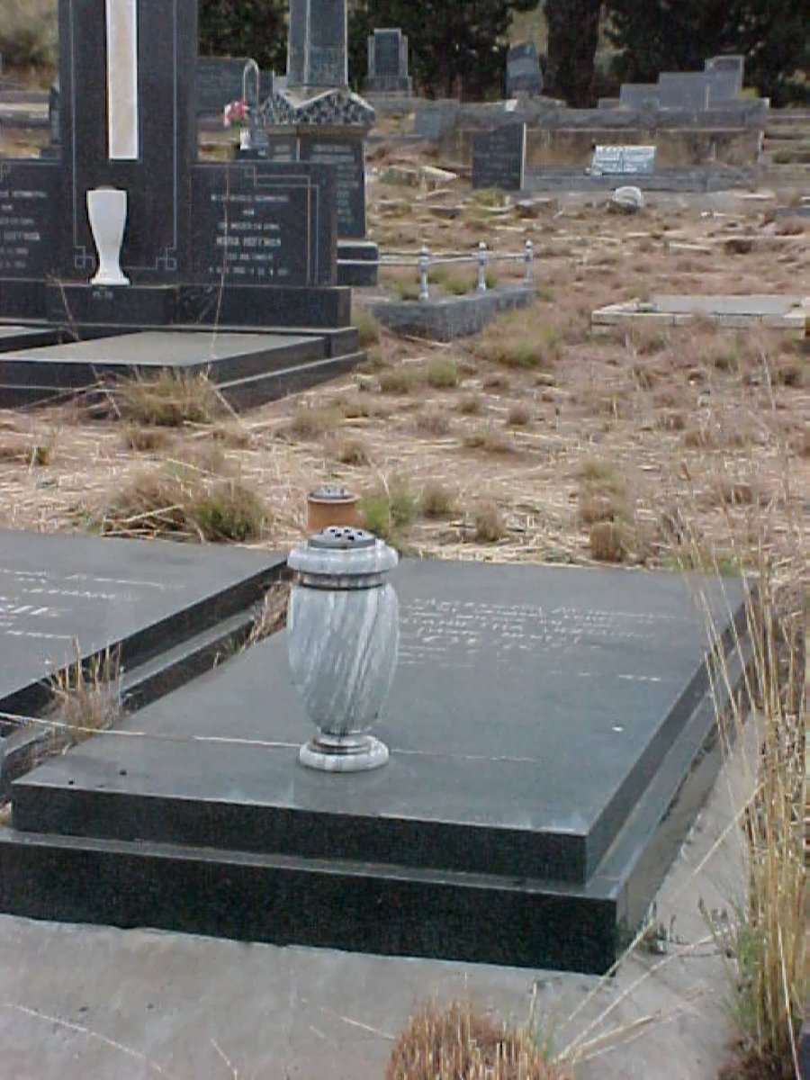 FOURIE Barend Johannes 1907-1993 &amp; Margarietha Johanna MENTZ 1906-1965