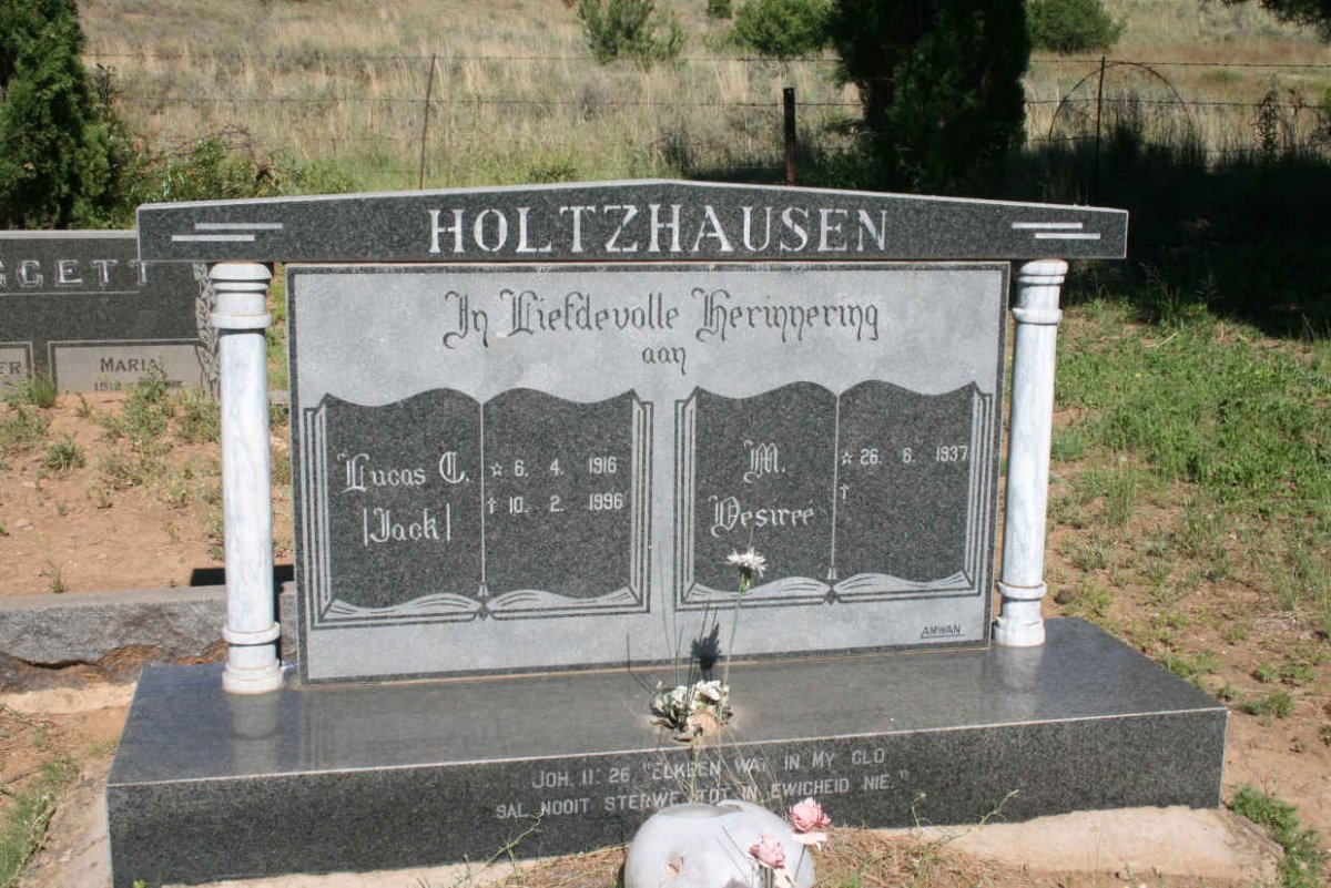 HOLTZHAUSEN Lucas C. 1916-1996 &amp; M. Desiree 1937-