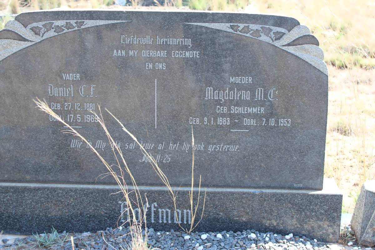 HOFFMAN Daniel C.F. 1881-1969 &amp; Magdalena M.C. SCHLEMMER 1883-1953