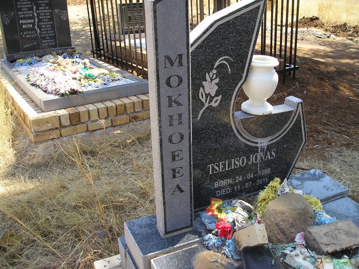 MOKHOEEA Tseliso Jonas 1966-2011