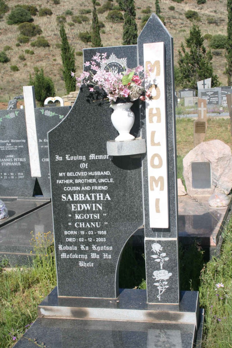 MOHLOMI Sabbatho Edwin 1958-2003