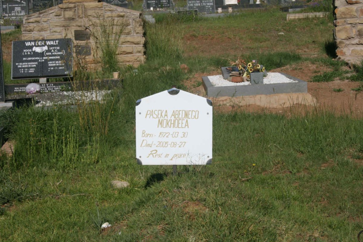 PASEKA Abednego Mokhoeea 1972-2005