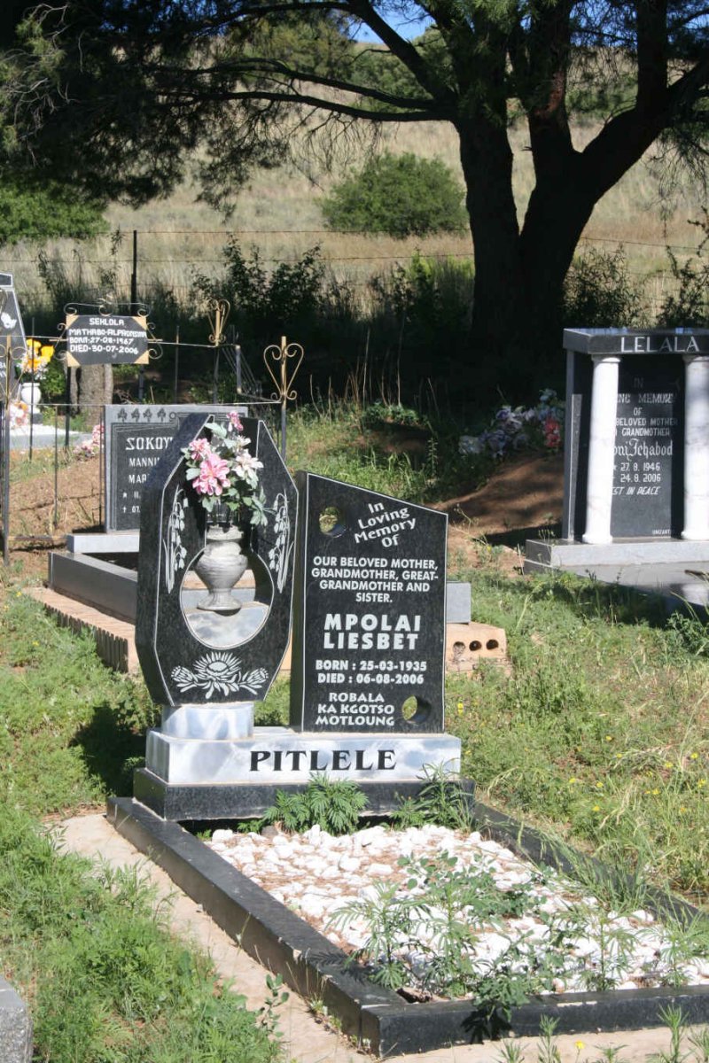PITLELE Mpolai Liesbet 1935-2006