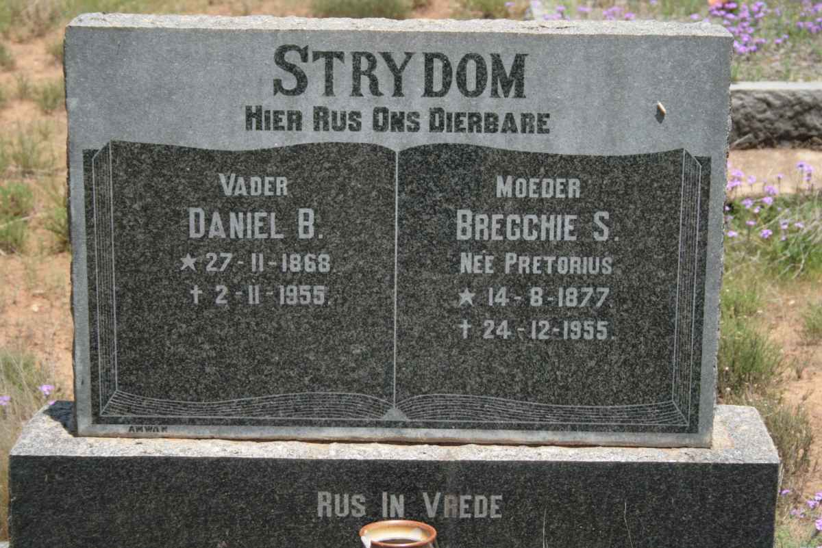 STRYDOM Daniel B. 1868-1955 &amp; Bregchie S. PRETORIUS 1877-1955