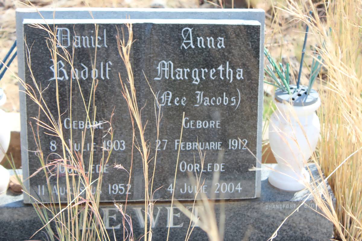 WET Daniel Rudolf, de 1903-1952 &amp; Margretha JACOBS 1912-2004