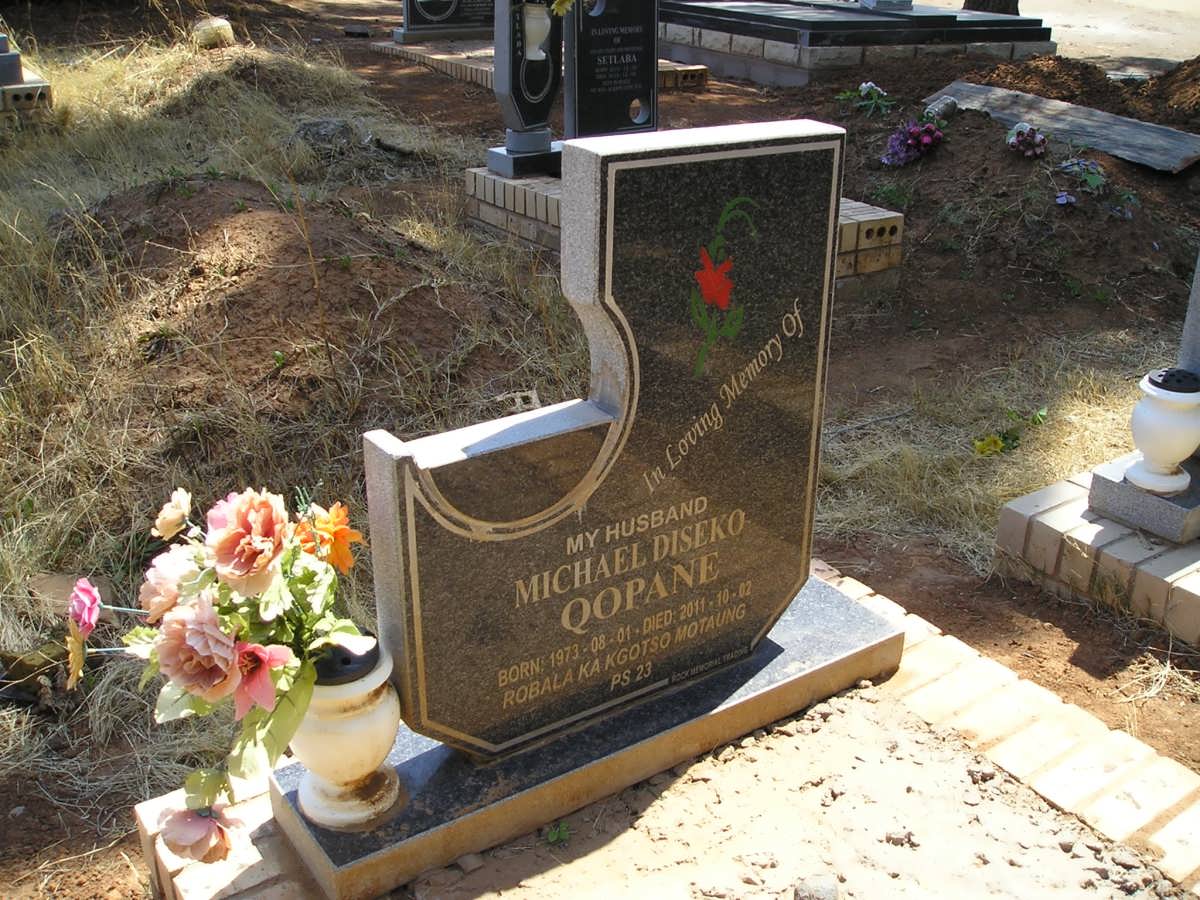 QOPANE Michael Diseko 1973-2011