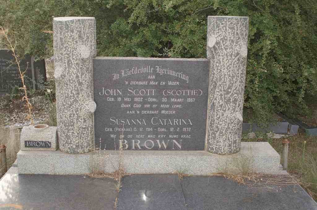 BROWN John Scott 1902-1957 &amp; Susanna Catarina PIENAAR 1904-1972