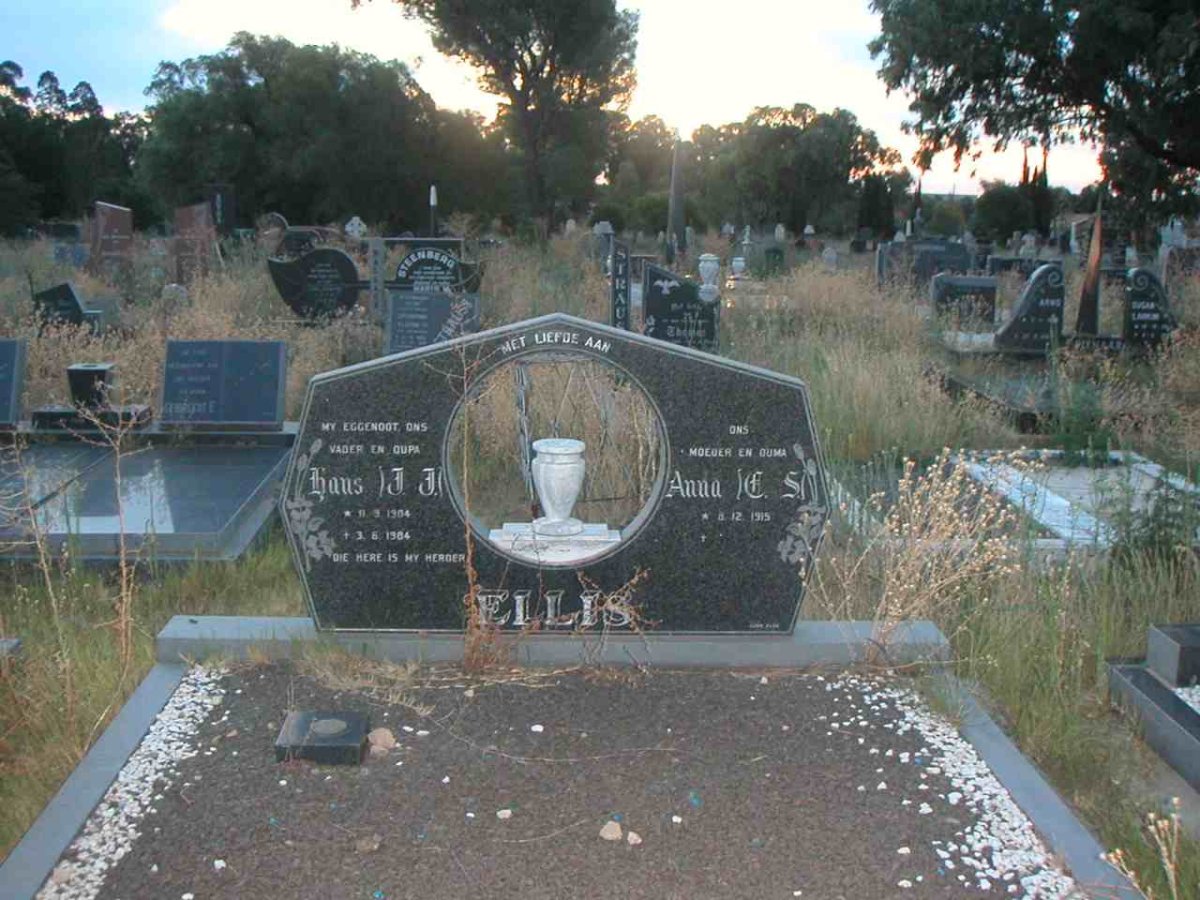 ELLIS J.J. 1904-1984 &amp; C.S. 1915-