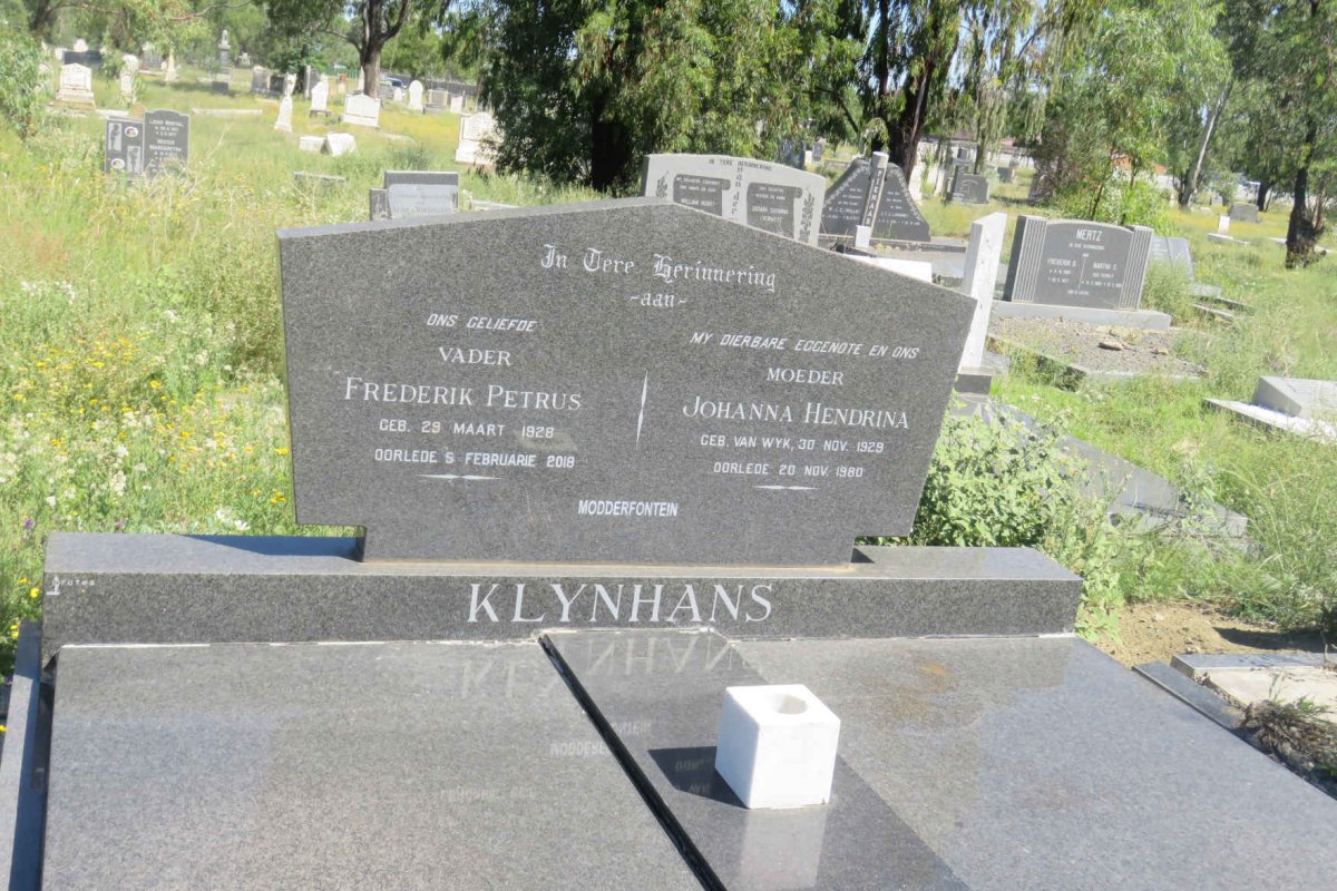 KLYNHANS Frederik Petrus 1928-2018 &amp; Johanna Hendrina van WYK 1929-1980