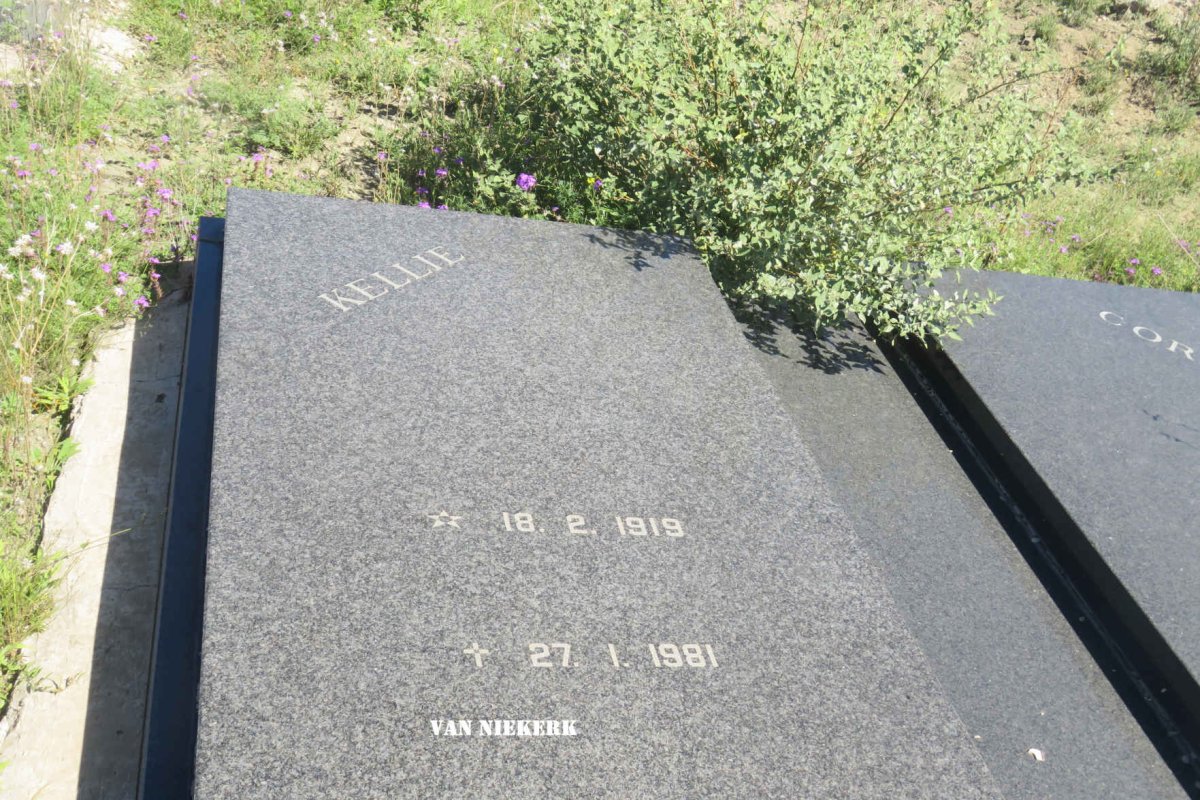 NIEKERK Kellie, van 1919-1981 &amp; Corrie 1928-2013