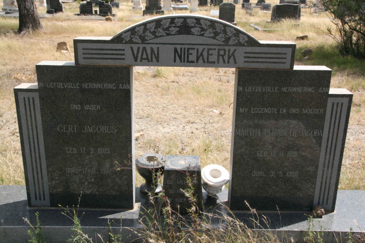 NIEKERK Gert Jacobus, van 1889-1977 &amp; Martha Elizabeth Jacoba 1891-1966