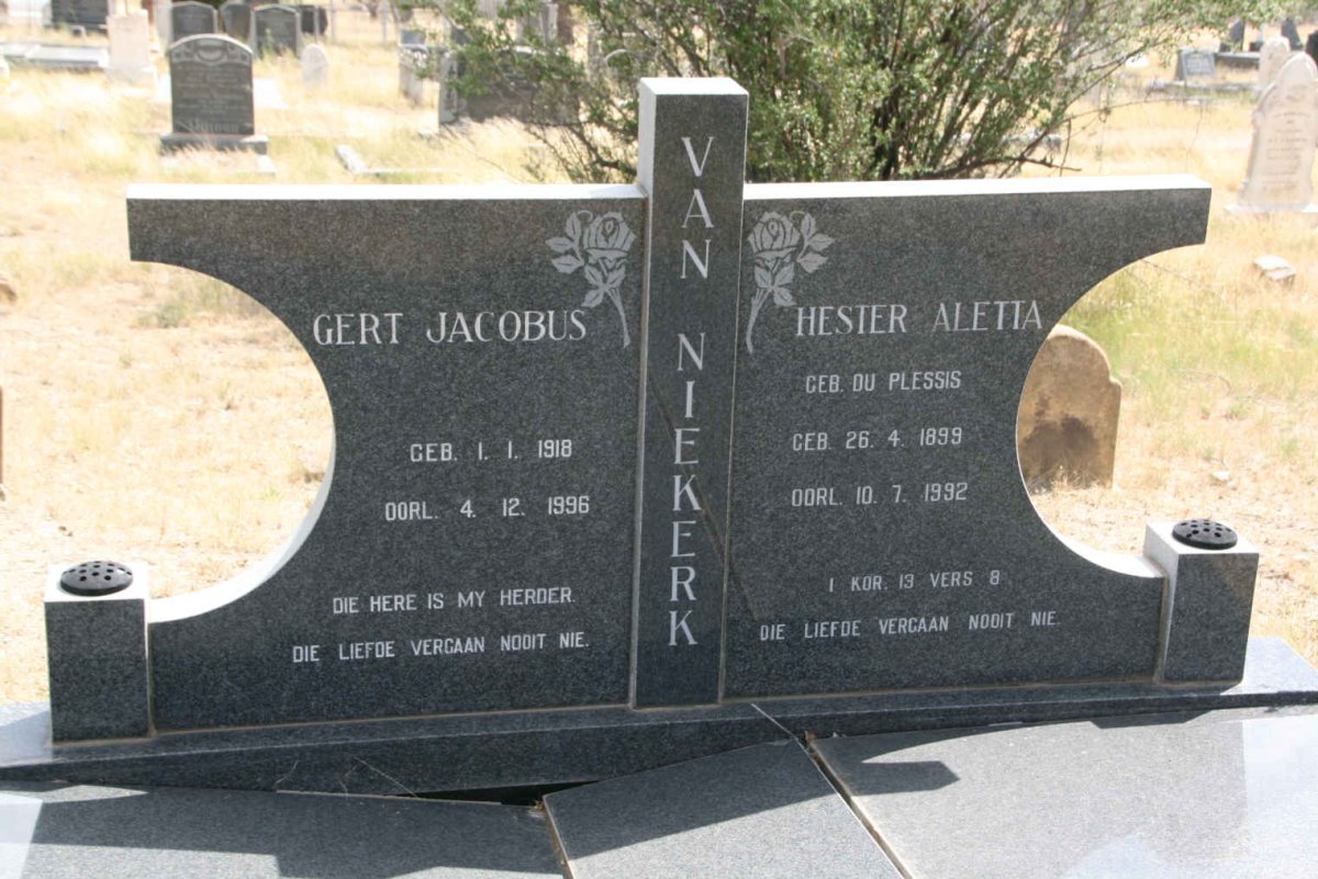 NIEKERK Gert Jacobus, van 1918-1996 &amp; Hester Aletta DU PLESSIS 1899-1992