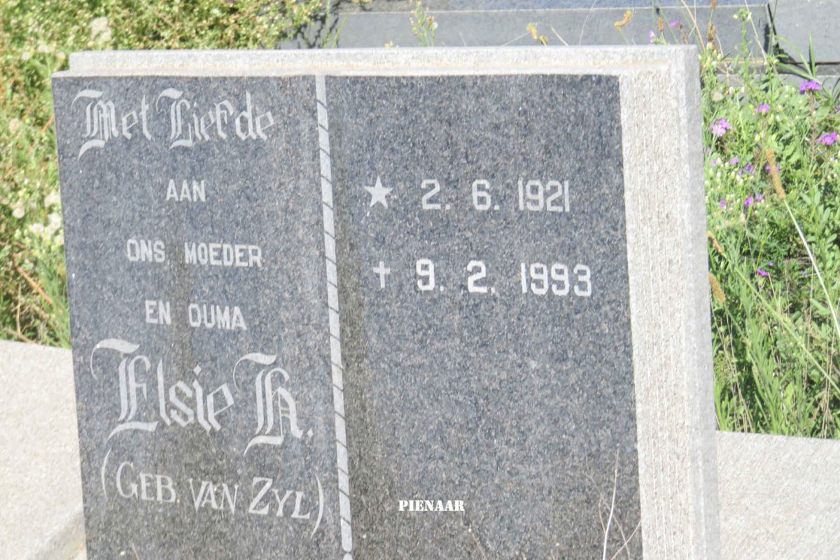 PIENAAR Elsie H. nee VAN ZYL 1921-1993