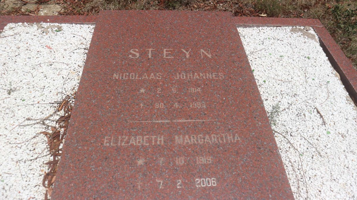 STEYN Nicolaas Johannes 1914-1999 &amp; Elizabeth Margaritha 1919-2006
