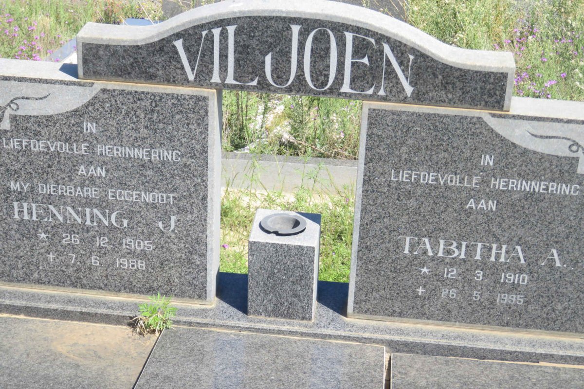 VILJOEN Henning J. 1905-1988 &amp; Tabitha A. 1910-1995