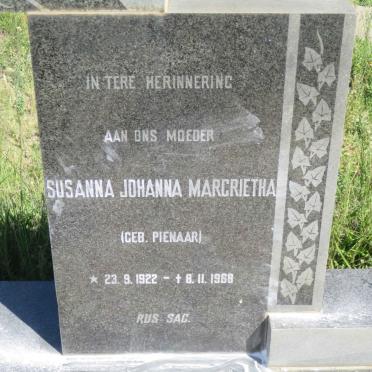 ?VA? Willem Petrus 1916-1970 &amp; Susanna Johanna Margrietha PIENAAR 1922-1968