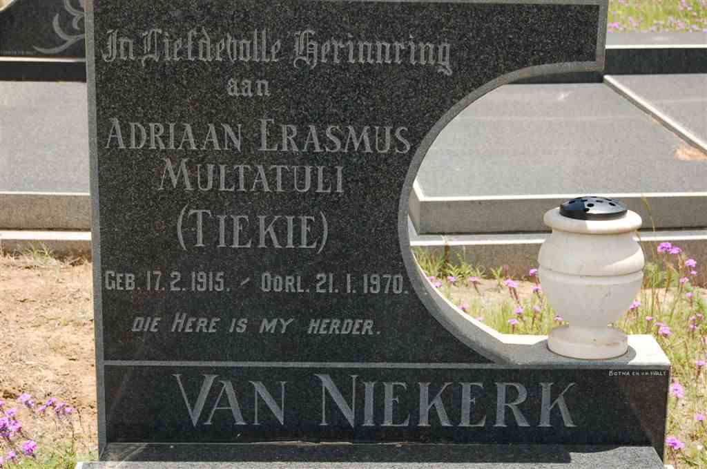 NIEKERK Adriaan Erasmus Multatuli, van 1915-1970