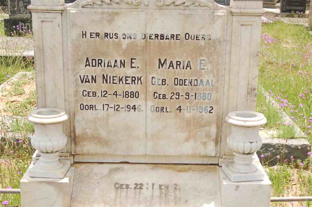 NIEKERK Adriaan E., van 1880-1946 &amp; Maria E. ODENDAAL 1880-1962