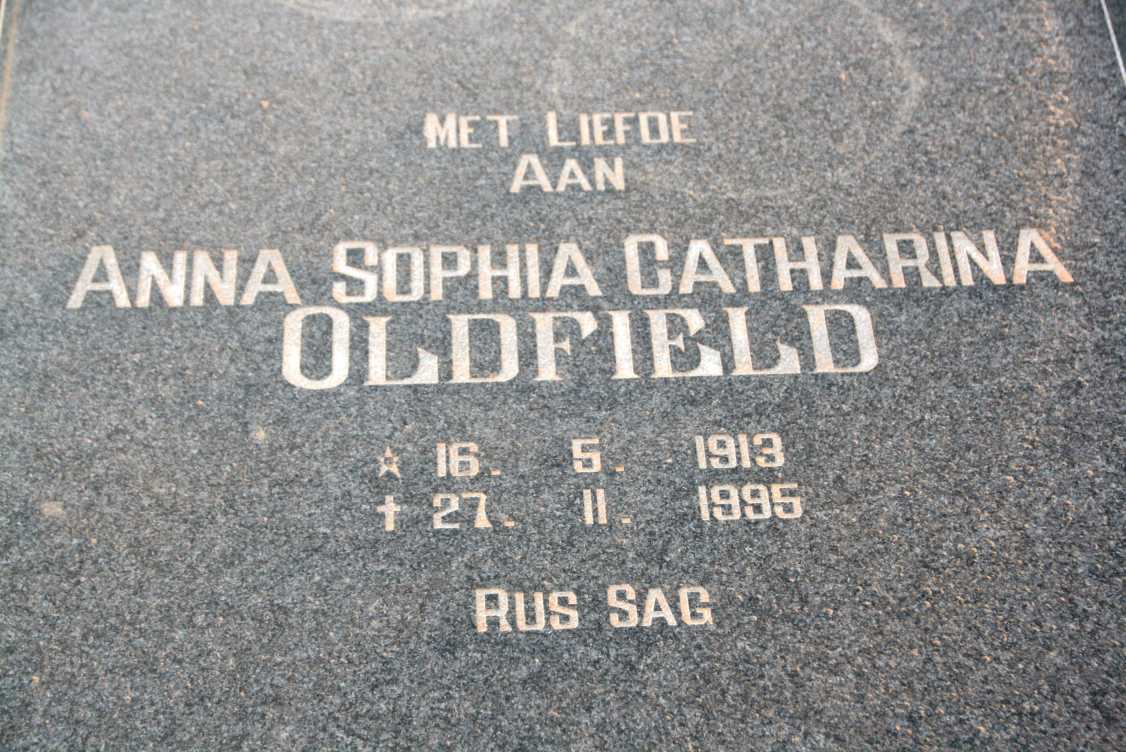 OLDFIELD Anna Sophia Catharina 1913-1995