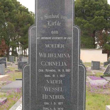 PIETERS Wessel Hendrik 1877-1970 &amp; Wilhelmina Cornelia REYNEKE 1887-1957