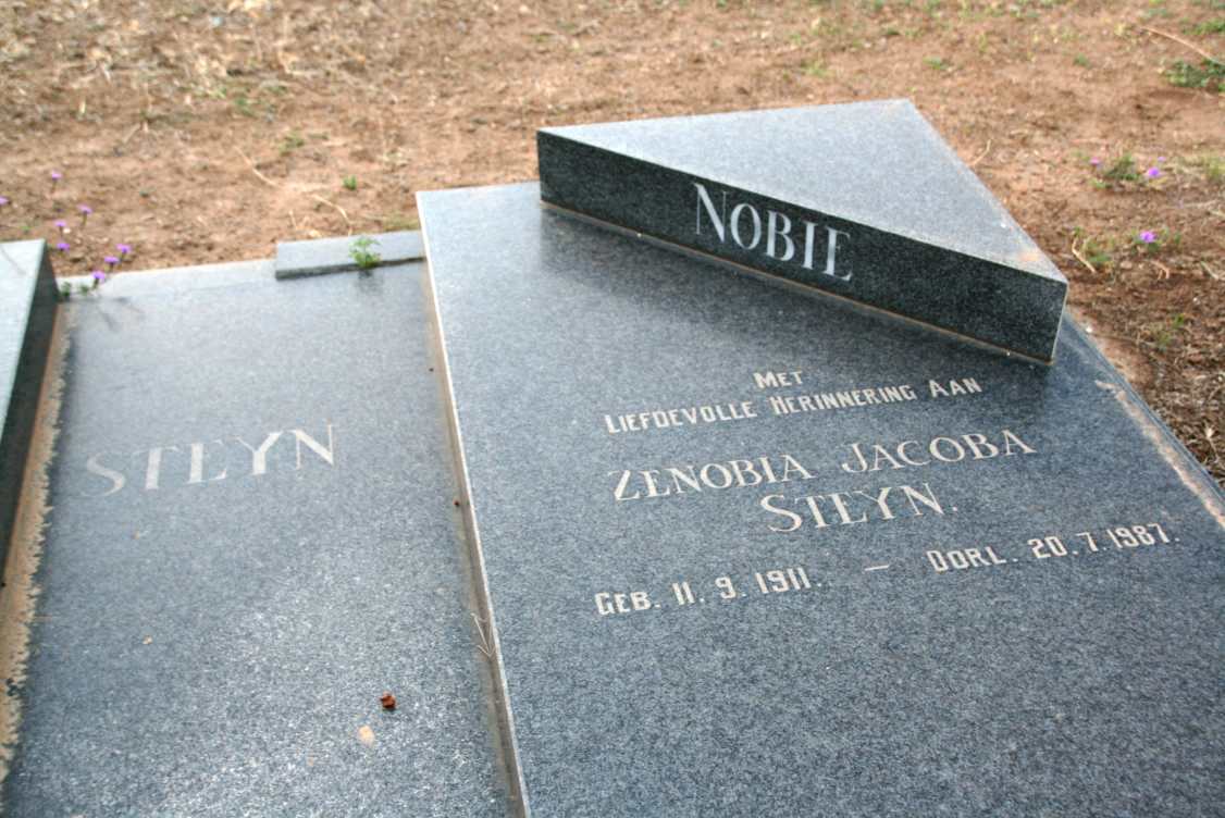 STEYN Pieter Hermanus 1911-1980 & Zenobia Jacoba 1911-1987 _3