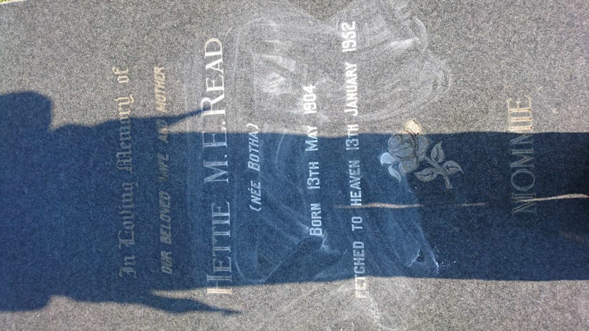 READ Hettie M.E. nee BOTHA 1904-1952