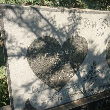 RENSBURG Dawie, Janse van 1941-1995 &amp; Sally 1943-