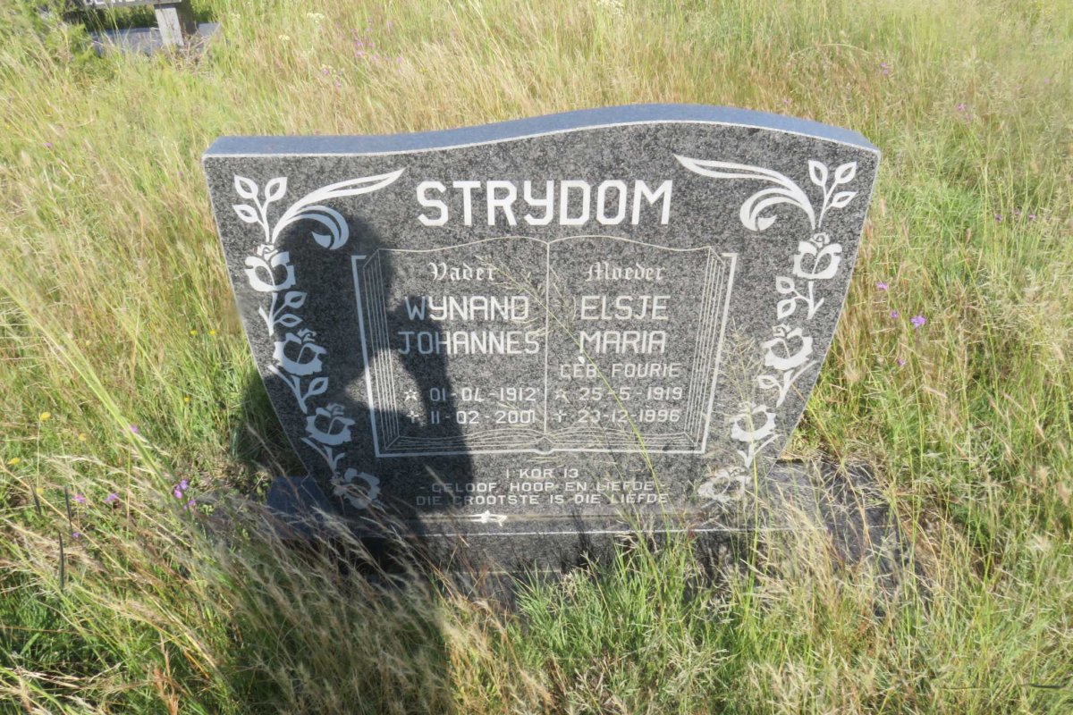 STRYDOM Wynand Johannes 1912-2001 &amp; Elsje Maria FOURIE 1919-1996
