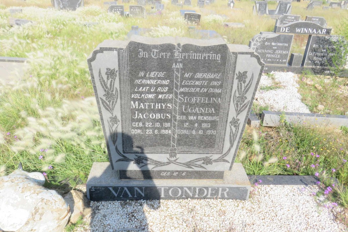TONDER Matthys Jacobus, van 1911-1984 &amp; Stoffelina Uganda VAN RENSBURG 1913-1970
