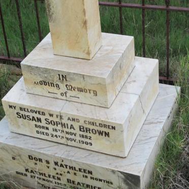 BROWN Susan Sophia 1882-1909 :: BROWN Doris Kathleen -19?? :: BROWN Kathleen Beatrice -1909
