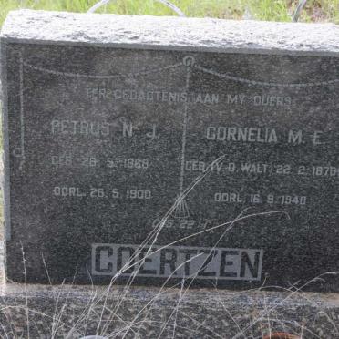 COERTZEN Petrus N.J. 1868-1900 &amp; Cornelia M.E. V.D. WALT 1870-1940