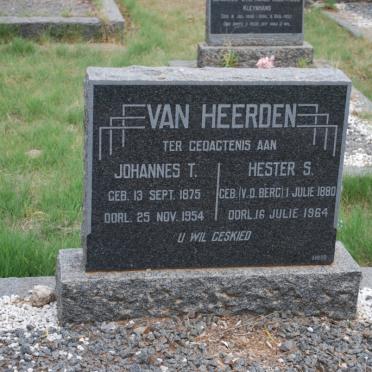 HEERDEN Johannes T., van 1875-1954 &amp; Hester S. v.d. BERG 1880-1964