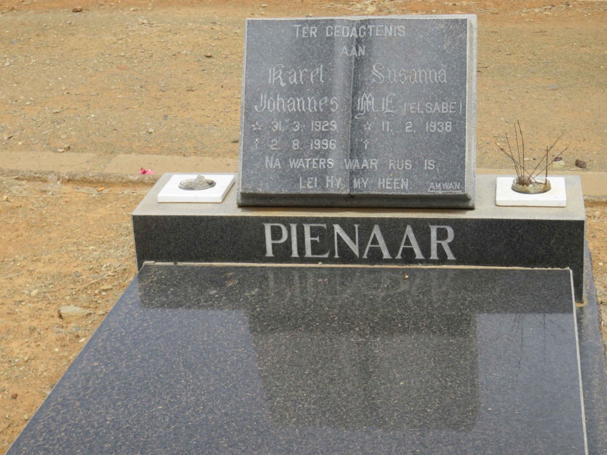 PIENAAR Karel Johannes 1929-1996 &amp; Susanna M.E. 1938-