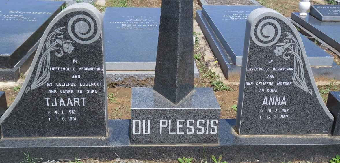 PLESSIS Tjaart 1912-1981 &amp; Anna 1912-1987