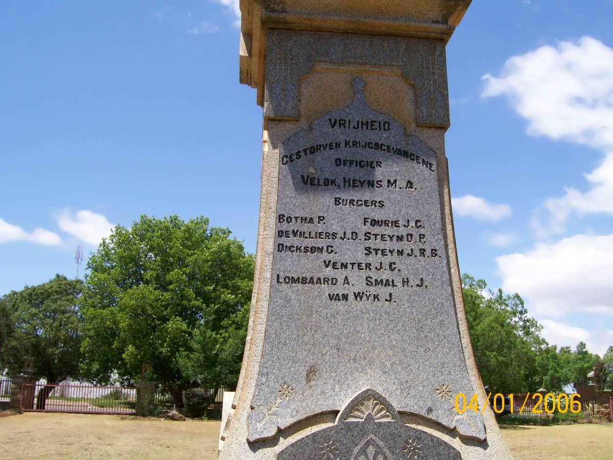 6. Memorial plaque / Gedenkplaat  - Sterftes as krygsgevangenes