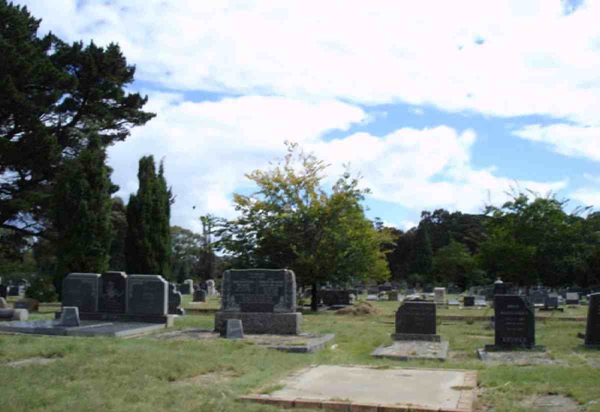 2. Overview of Frankfort Cemetery