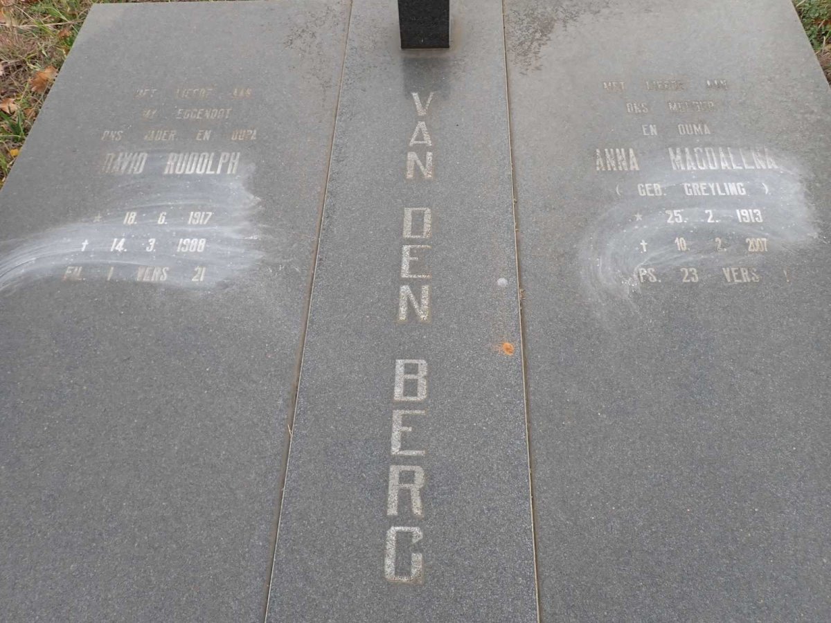 BERG David Rudolph, van den 1917-1988 & Anna Magdalena GREYLING 1913-2007