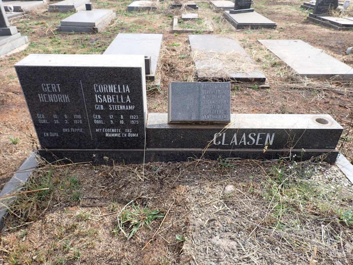CLAASEN Gert Hendrik 1916-1976 & Cornelia Isabella STEENKAMP 1923-1975