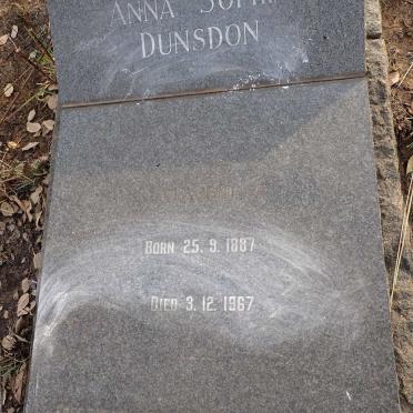 DUNSDON Anna Sophia 1887-1967
