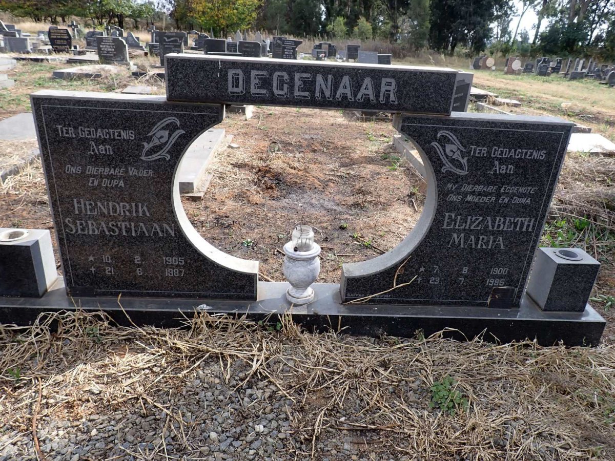 DEGENAAR Hendrik Sebastiaan 1905-1987 & Elizabeth Maria 1900-1985