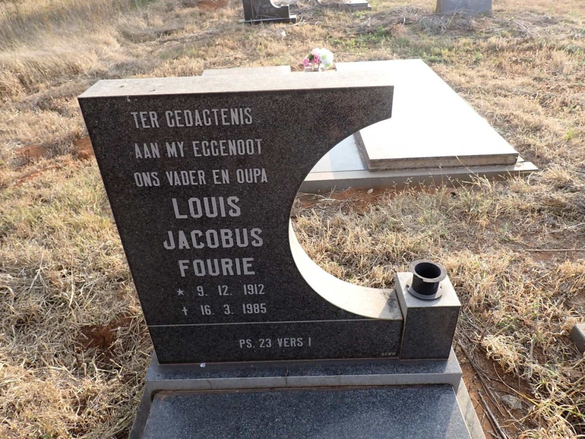 FOURIE Louis Jacobus 1912-1985