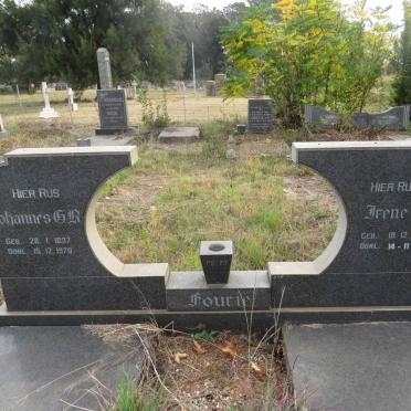 FOURIE Johannes G.B. 1897-1970 & Irene L. 1907-2003