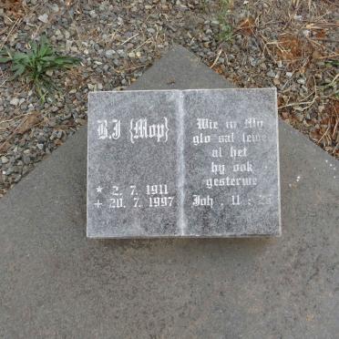 GRAAFF B.J. 1911-1997 & M.A. PRETORIUS 1917-2002 _2