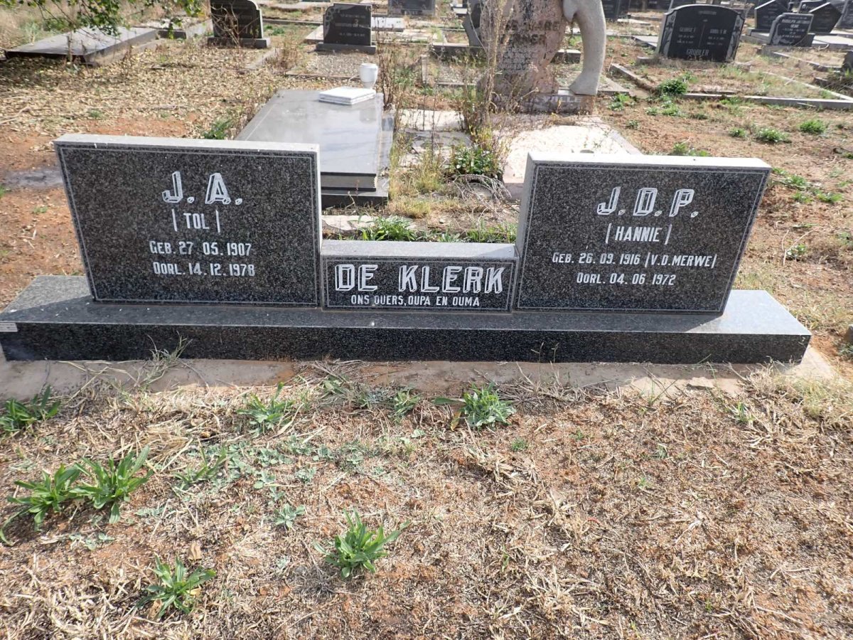 KLERK J.A., de 1907-1978 & J.O.P. V.D. MERWE 1916-1972