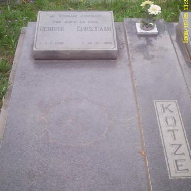 KOTZE Hendrik Christiaan 1918-1986 &amp; Albertha Susanna J. BEUKES 1921-2006 _1
