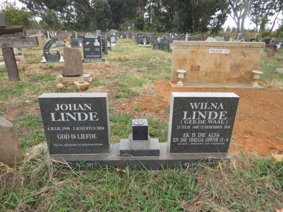 LINDE Johan 1940-2004 & Wilna DE WAAL 1940-2010